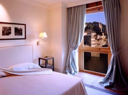 ���� ����� LUNGARNO SUITES 4*