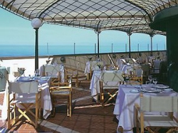 ���� ����� HOTEL PLAZA E DE RUSSIE 4*