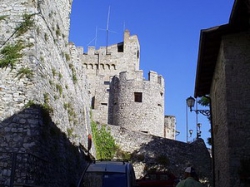 ���� ����� CASTELLO ORSINI (NEROLA - ROME) 5*