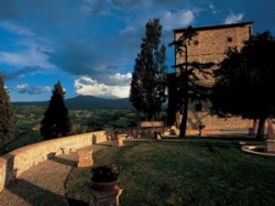 ���� ����� CASTELLO DI VELONA (MONTALCINO) 4*