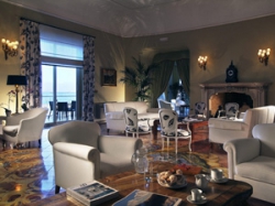 ���� ����� L`ALBERGO DELLA REGINA ISABELLA (LACCO AMENO) 5*