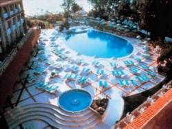 ���� ����� LA PERLA 4*