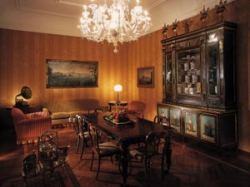���� ����� GRAND HOTEL VESUVIO 4*