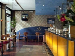 ���� ����� PLAZA 4*