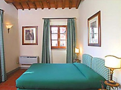 ���� ����� RELAIS VILLA L`OLMO 4*