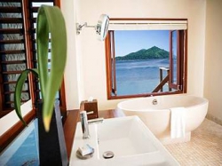 ���� ����� Likuliku Lagoon Resort 5*