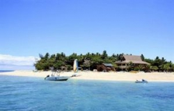 ���� ����� Beachcomber Island Resort 4*