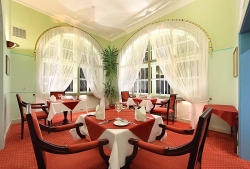 ���� ����� Caruso 4*