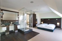 ���� ����� Fleming's 4*