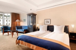 ���� ����� Hilton Vienna Plaza 4*