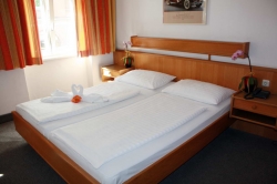 ���� ����� Goldene Krone 3*