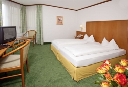 ���� ����� Alpinpark 4*