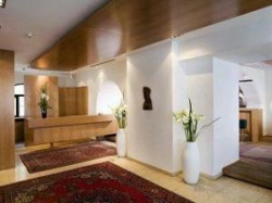 ���� ����� Maximilian 4*