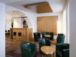 ���� ����� Maximilian 4*