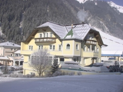 ���� ����� Garni Neder 3*