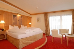 ���� ����� Solaria 4*
