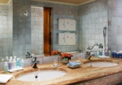 ���� ����� Goldener Hirsch 5*