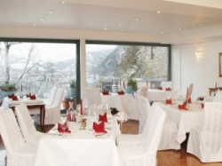 ���� ����� Schloss Moenchstein 5*