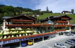 ���� ����� Adler 4*