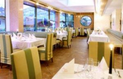 ���� ����� Adler 4*