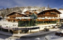 ���� ����� Adler 4*