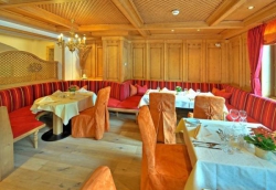 ���� ����� Alpenhotel Das Erlebnishotel (ex.Alpenhotel Saalbach) 4*