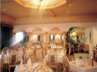 ���� ����� Antonius 4*