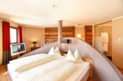 ���� ����� Auhof 4*