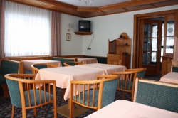 ���� ����� Kur- und Sporthotel Alpina 4*