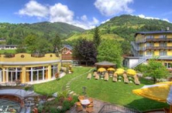 ���� ����� Latini 4*
