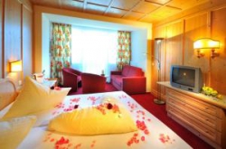 ���� ����� Latini 4*
