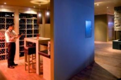���� ����� Living Max 4*
