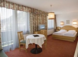 ���� ����� Neue Post 4*