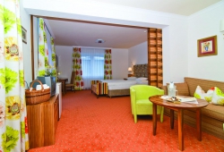 ���� ����� Neuhaus 4*