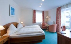 ���� ����� Zum Hirschen 4*