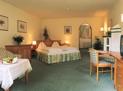 ���� ����� Zum Stern 4*