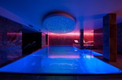 ���� ����� Zur Burgruine 4*