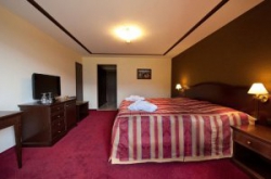 ���� ����� Zur Burgruine 4*