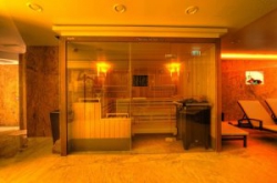 ���� ����� Zur Burgruine 4*