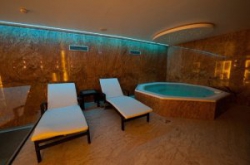 ���� ����� Zur Burgruine 4*