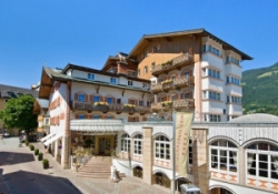 ���� ����� Weisses Roessl 5*