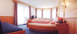 ���� ����� Albona 4*