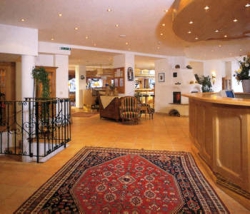 ���� ����� Central 4*