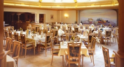 ���� ����� Fun and Spa Hotel Strass 4*