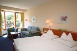 ���� ����� Goldenes Schiff 4*
