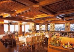 ���� ����� Hubertus 4*