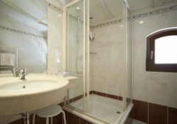 ���� ����� Hubertus 4*