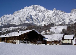 ���� ����� Kirchenwirt 4*