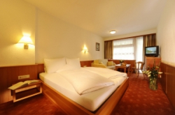 ���� ����� Lohmann 4*