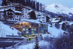 ���� ����� Lux Alpinae 4*